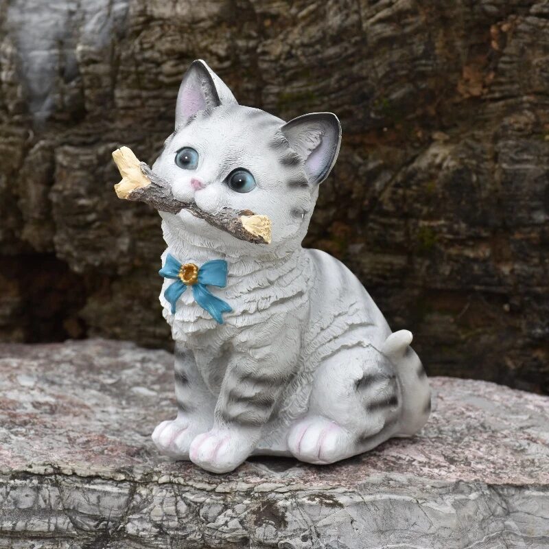 adorable kitten garden statue outdoor patio lawn balcony decor
