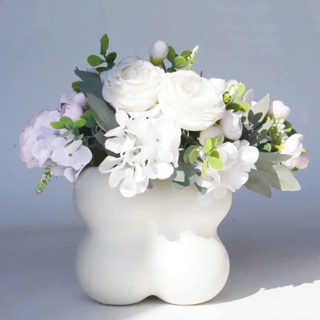 Nordic Minimalist Cloud Shaped Ceramic Planter for Modern