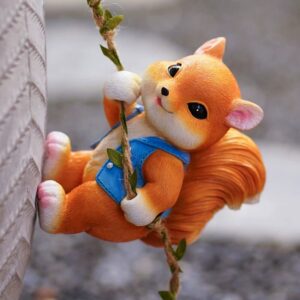 Blue Vest Climbing Squirrel