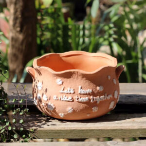 Large Clover Terracotta Pot (4.3in)