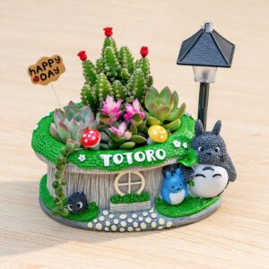 Green Leaf Cactus Totoro LED Planter